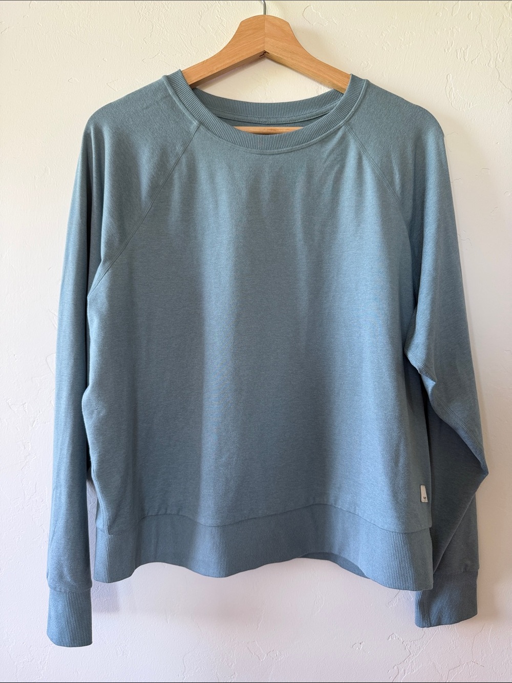 Vuori Halo Long Sleeve - Picture 2 of 5